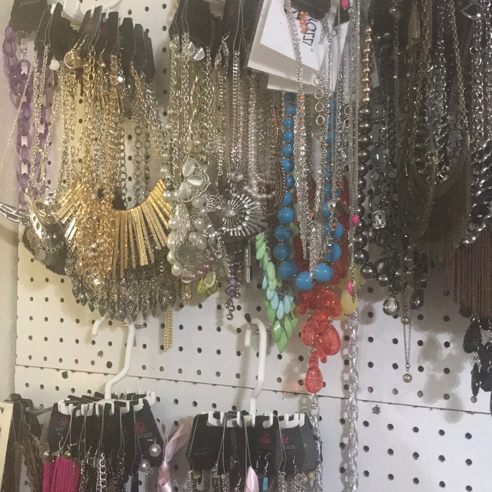 Paparazzi Lot 73 pieces